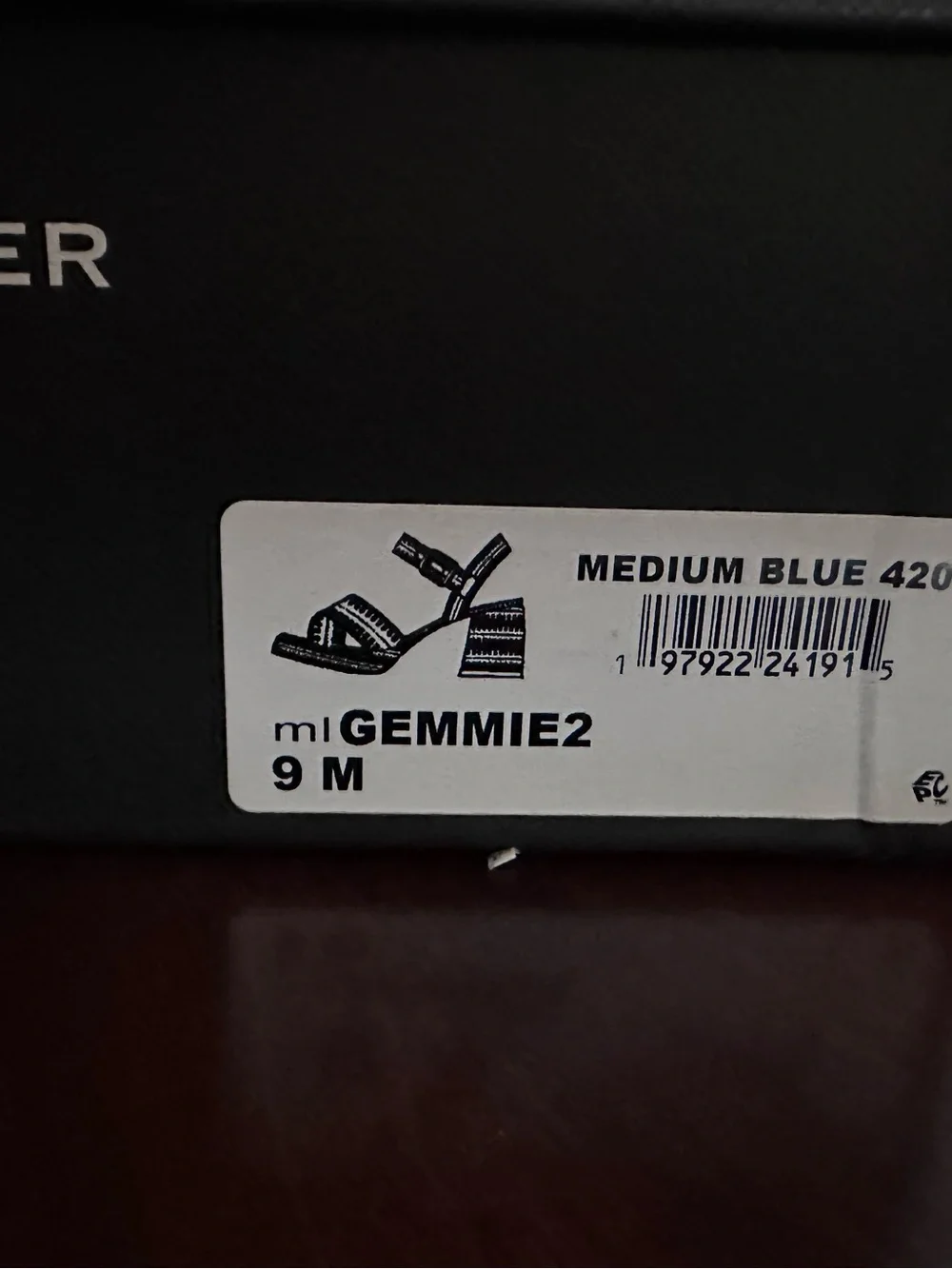 Marc Fisher Gemmiez Sandal Size 9